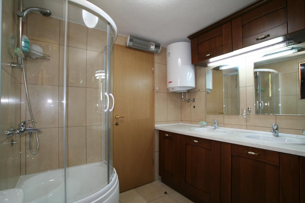 Holiday Home Ametist Kotor Zimmer foto